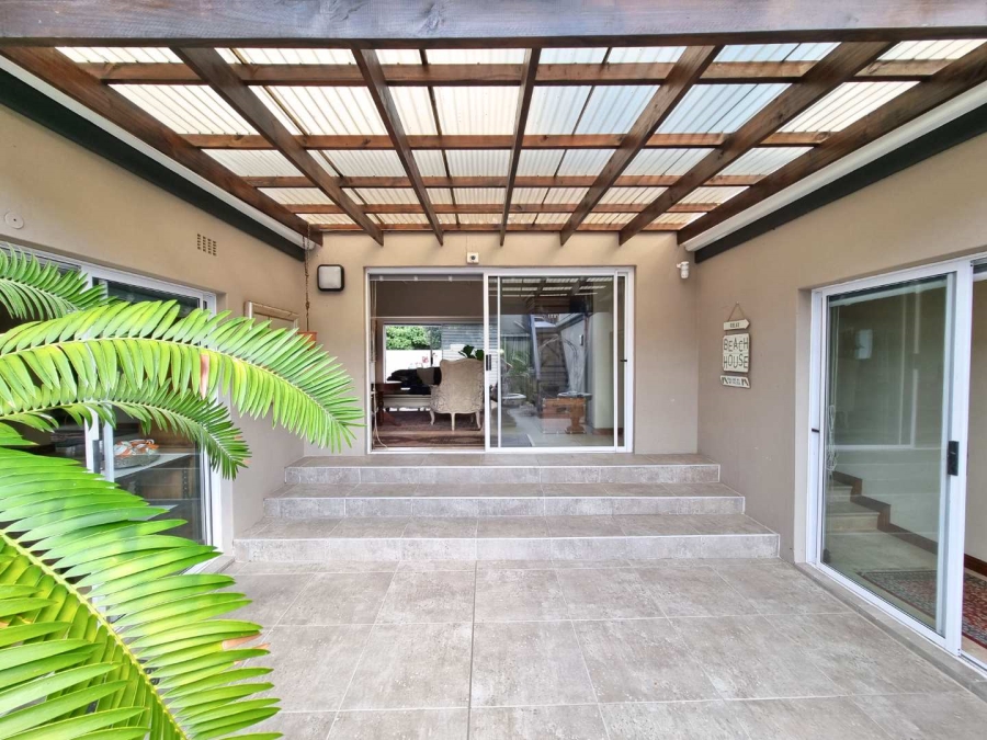 4 Bedroom Property for Sale in Vermont Western Cape